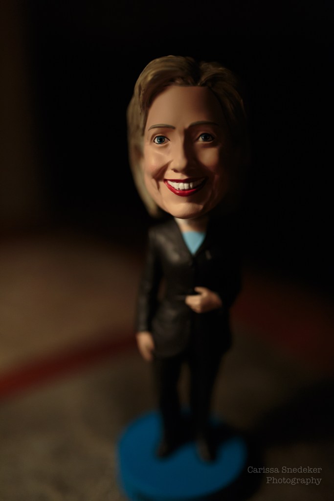 hillary_bobble